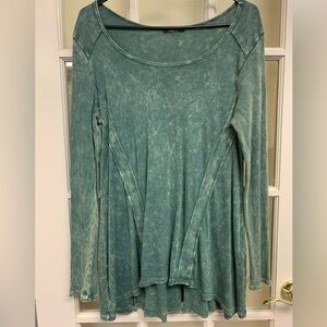 TParty Green Thermal Top- Size XL